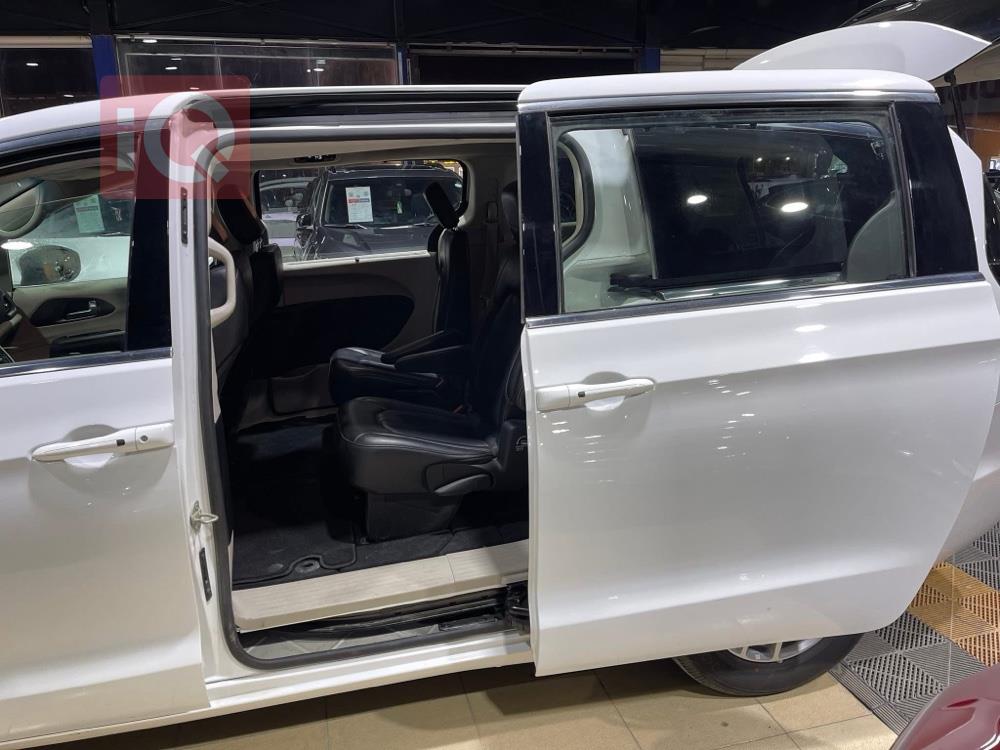 كرايسلر باسيفيكا